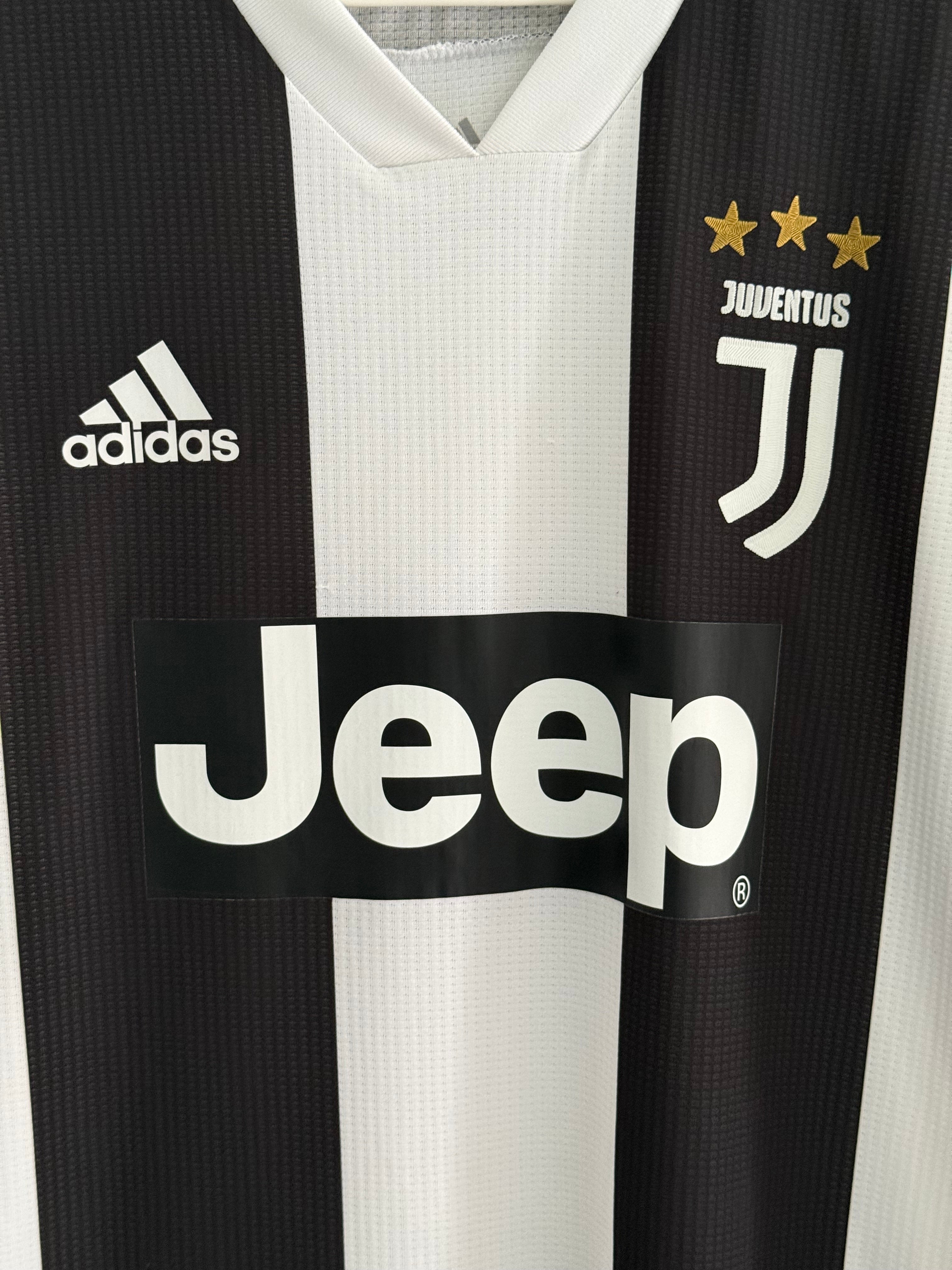 Juventus 18/19 Home - #20 Joao Cancelo - XL - 8/10