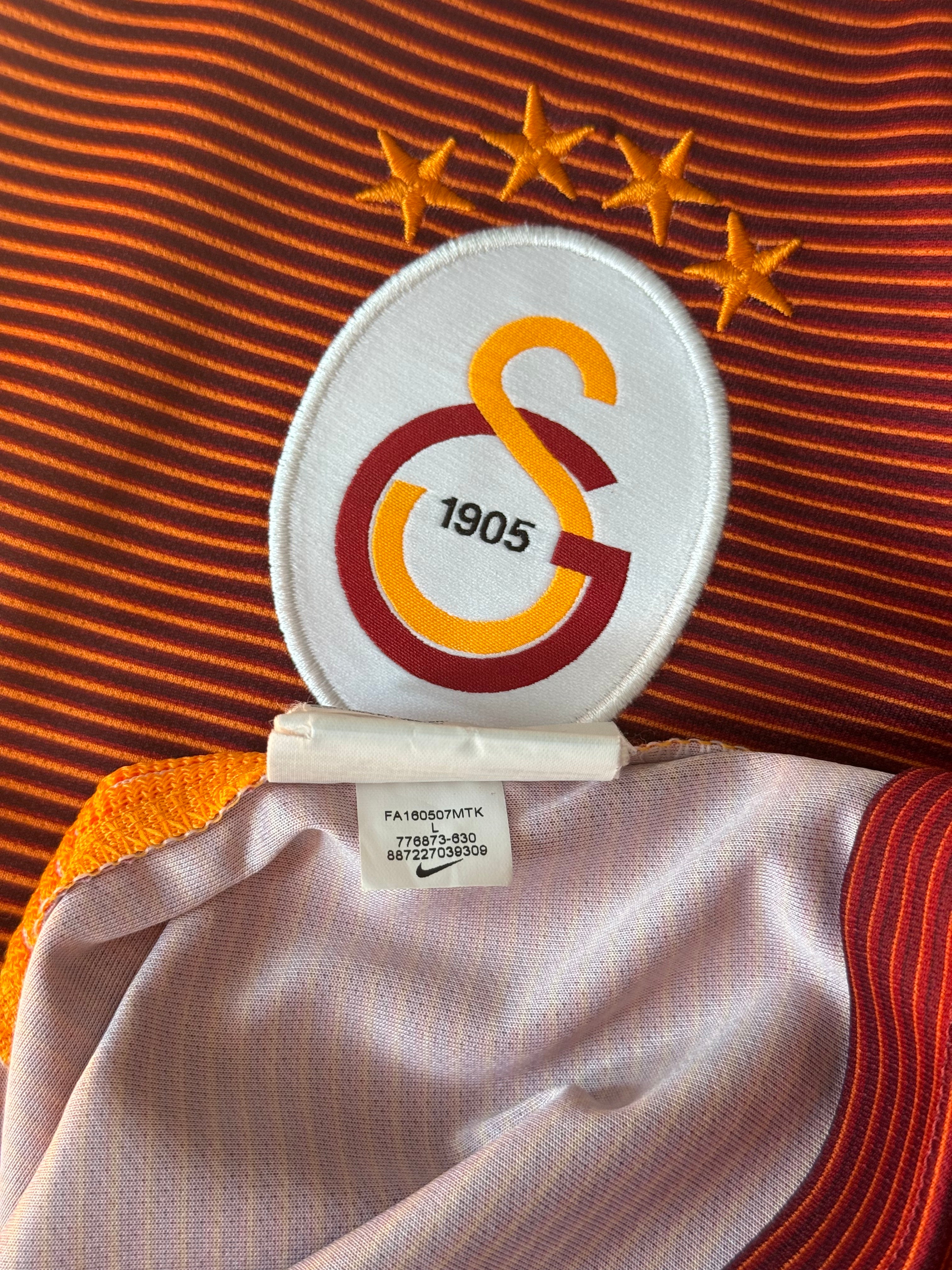 Galatasaray 16/17 Home - L - 9/10