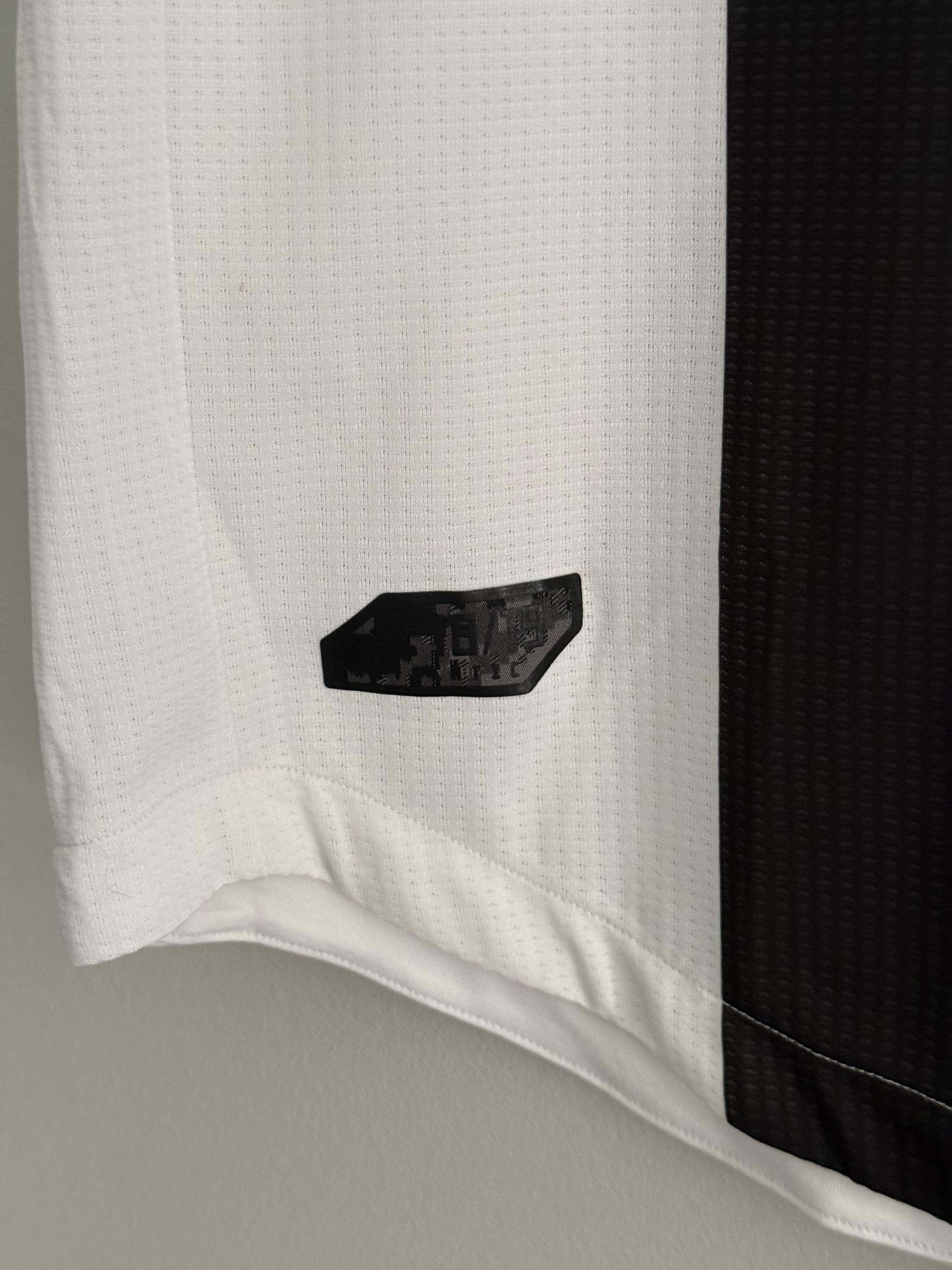 Juventus 18/19 Home - #20 Joao Cancelo - XL - 8/10