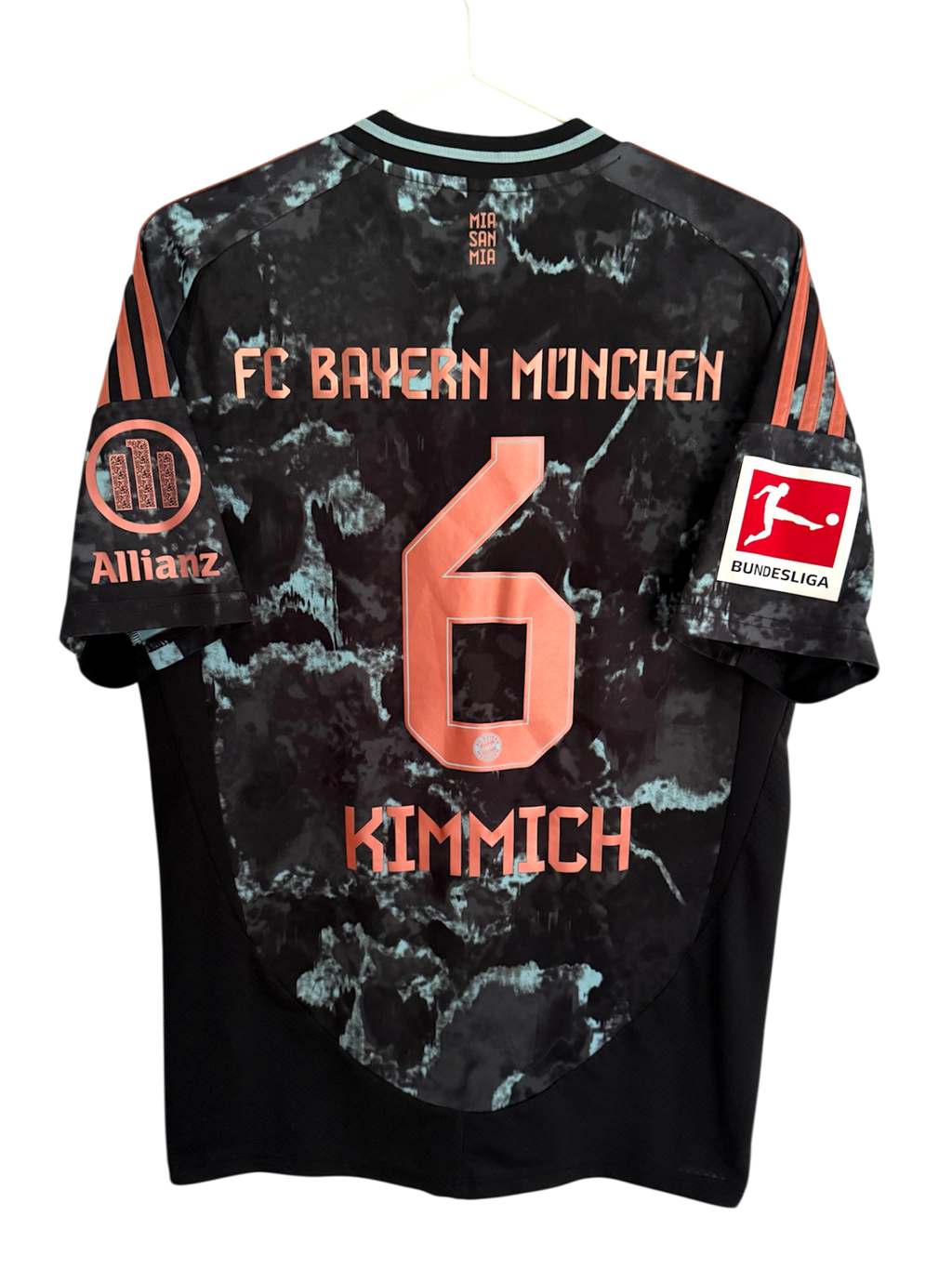Bayern Munich 24/25 Away - #6 Kimmich - M - 9/10