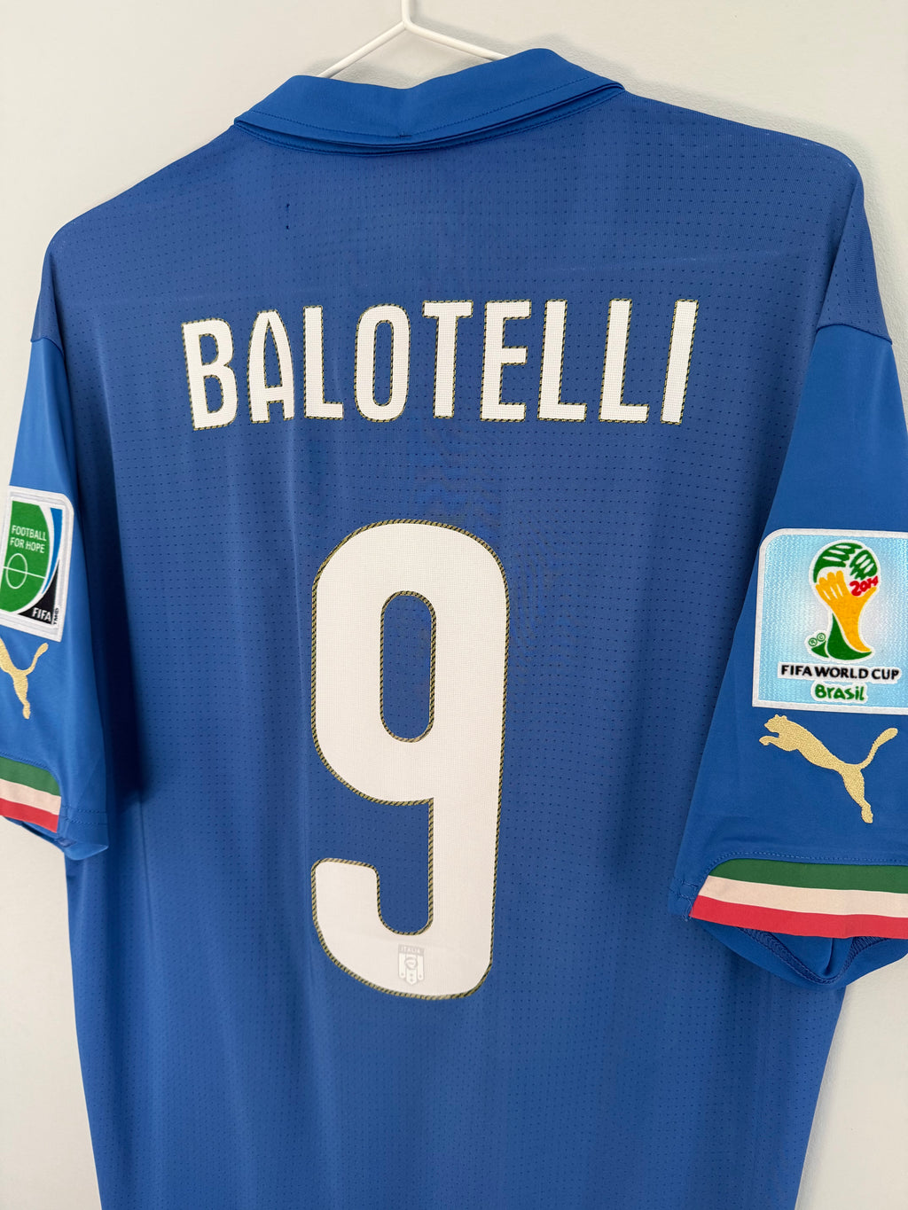 Italy 2014 Home - #9 Balotelli - L - 8/10