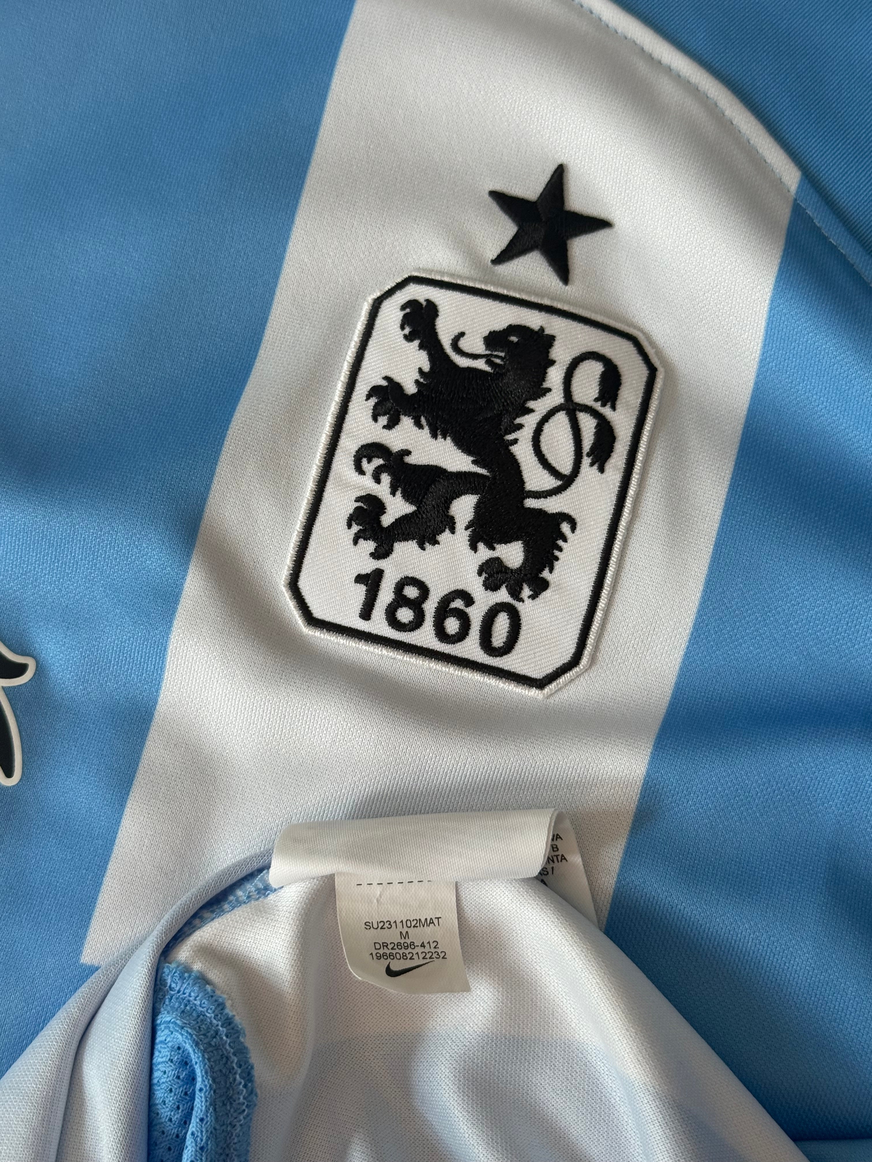 1860 Munchen 23/24 Home - M - 8/10
