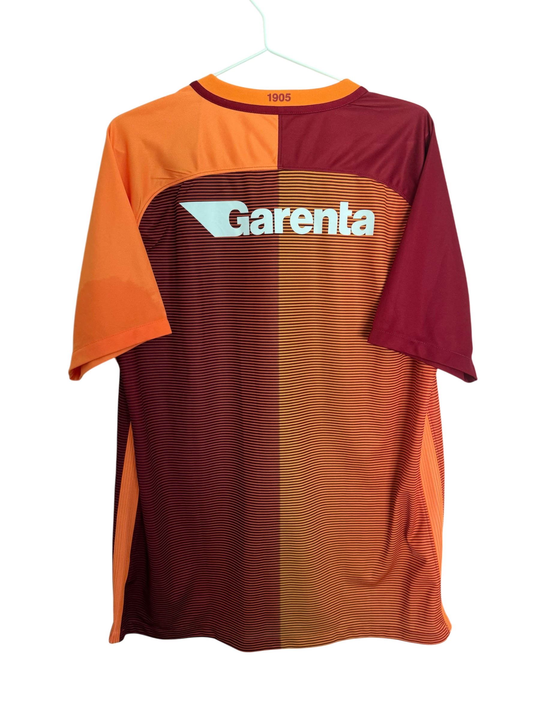 Galatasaray 16/17 Home - L - 9/10