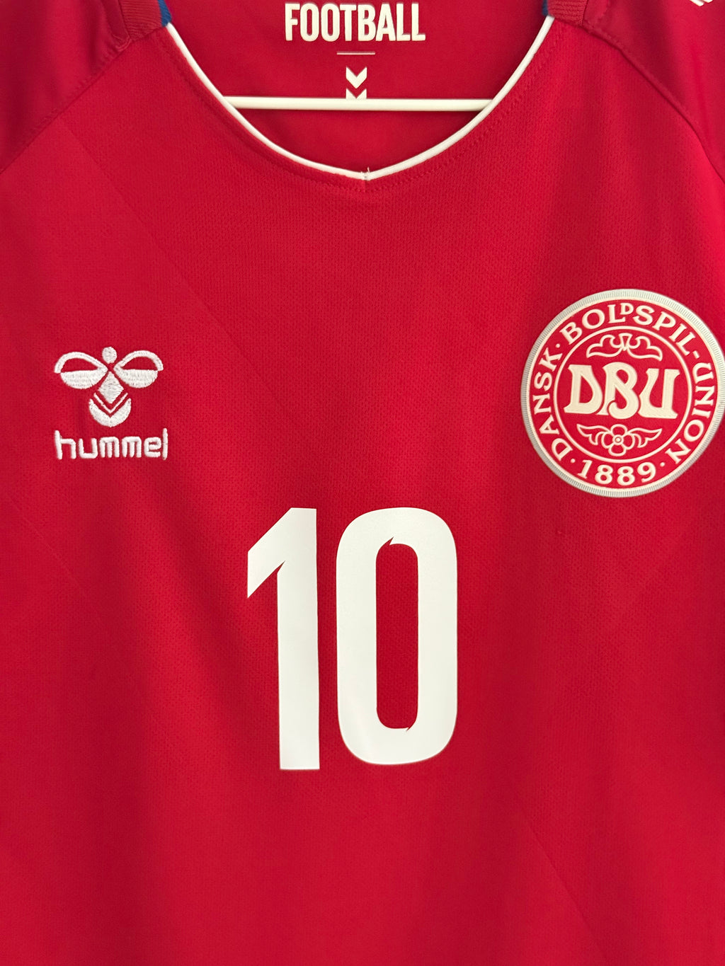 Denmark 2018 Home - #10 Eriksen - M - 9/10