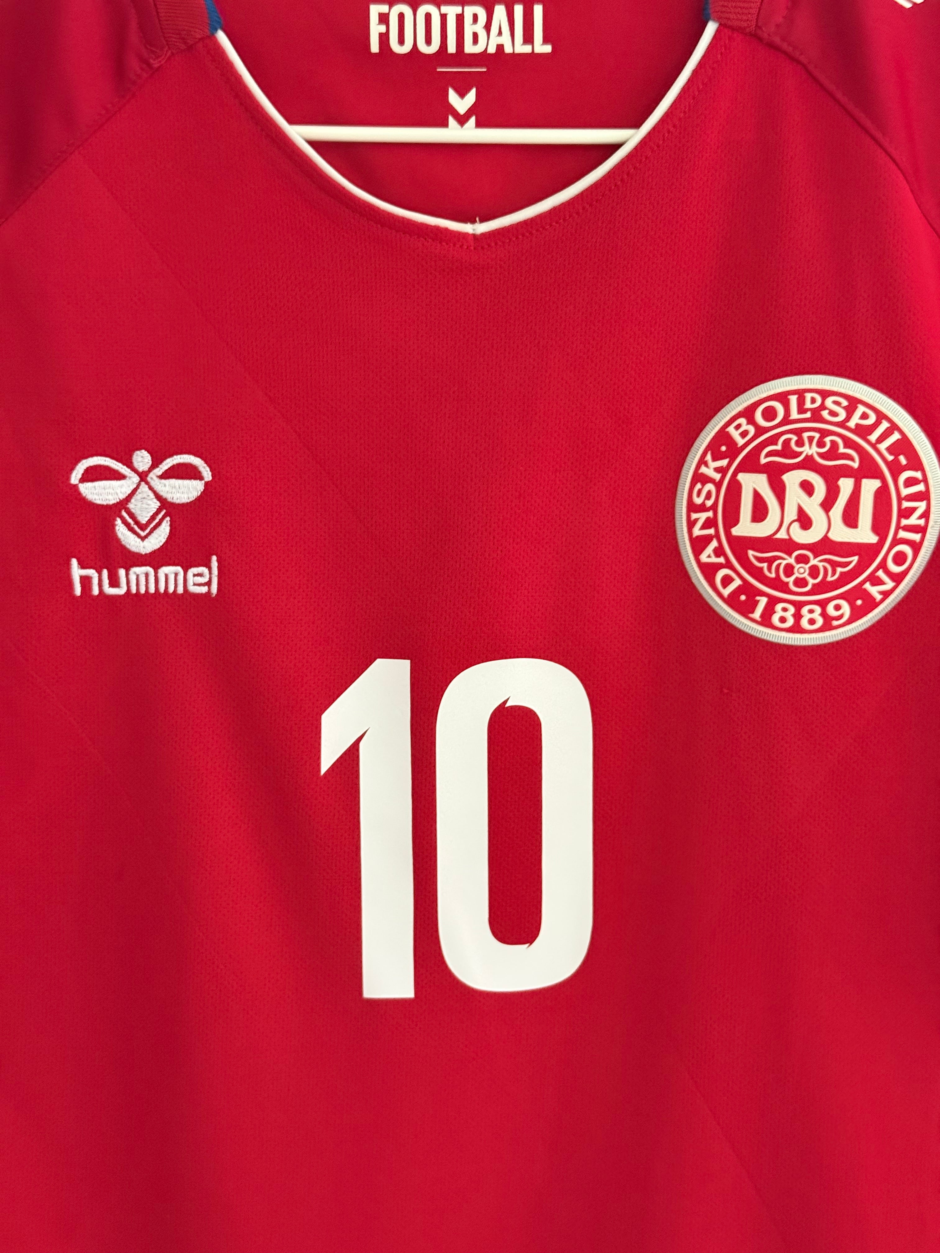 Denmark 2018 Home - #10 Eriksen - M - 9/10