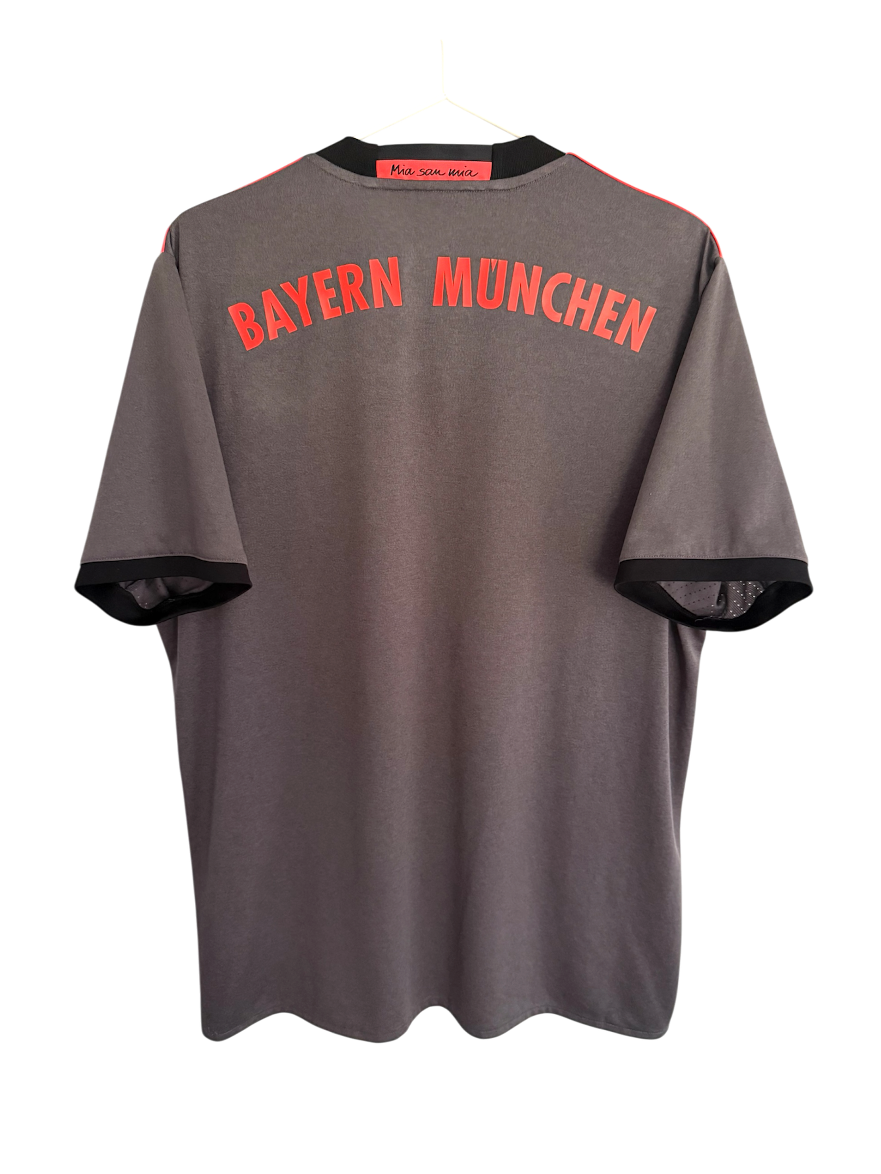 Bayern München 16/17 Away - L - 8/10