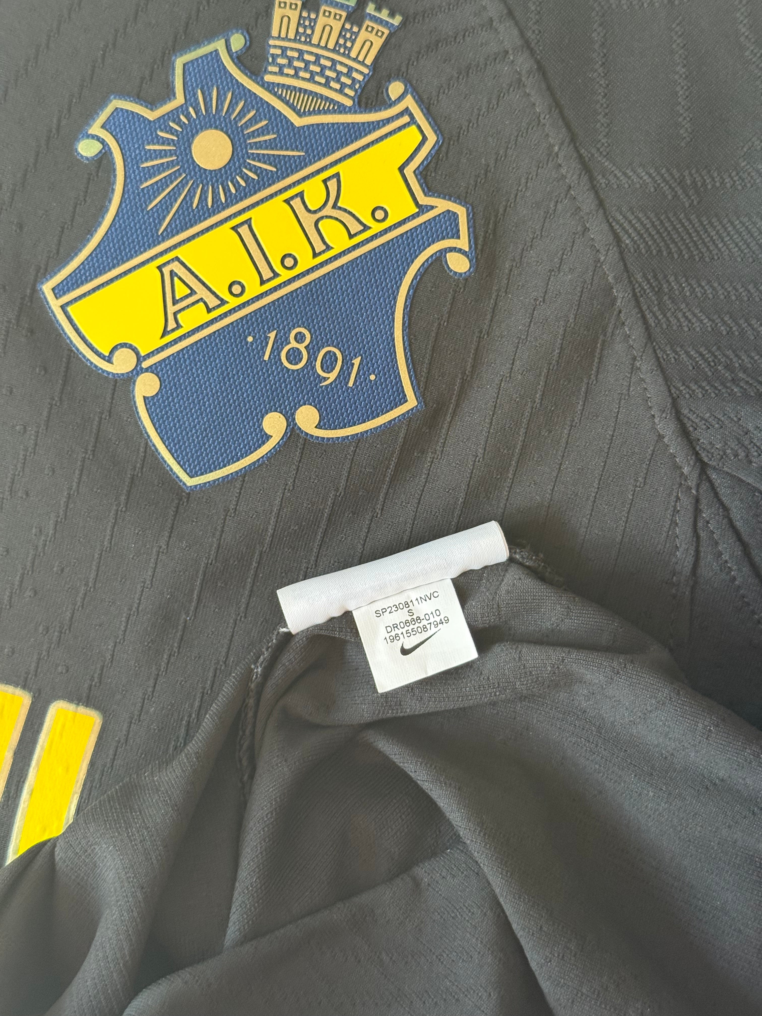 AIK 2023 Home - #7 Fischer - S - 9/10