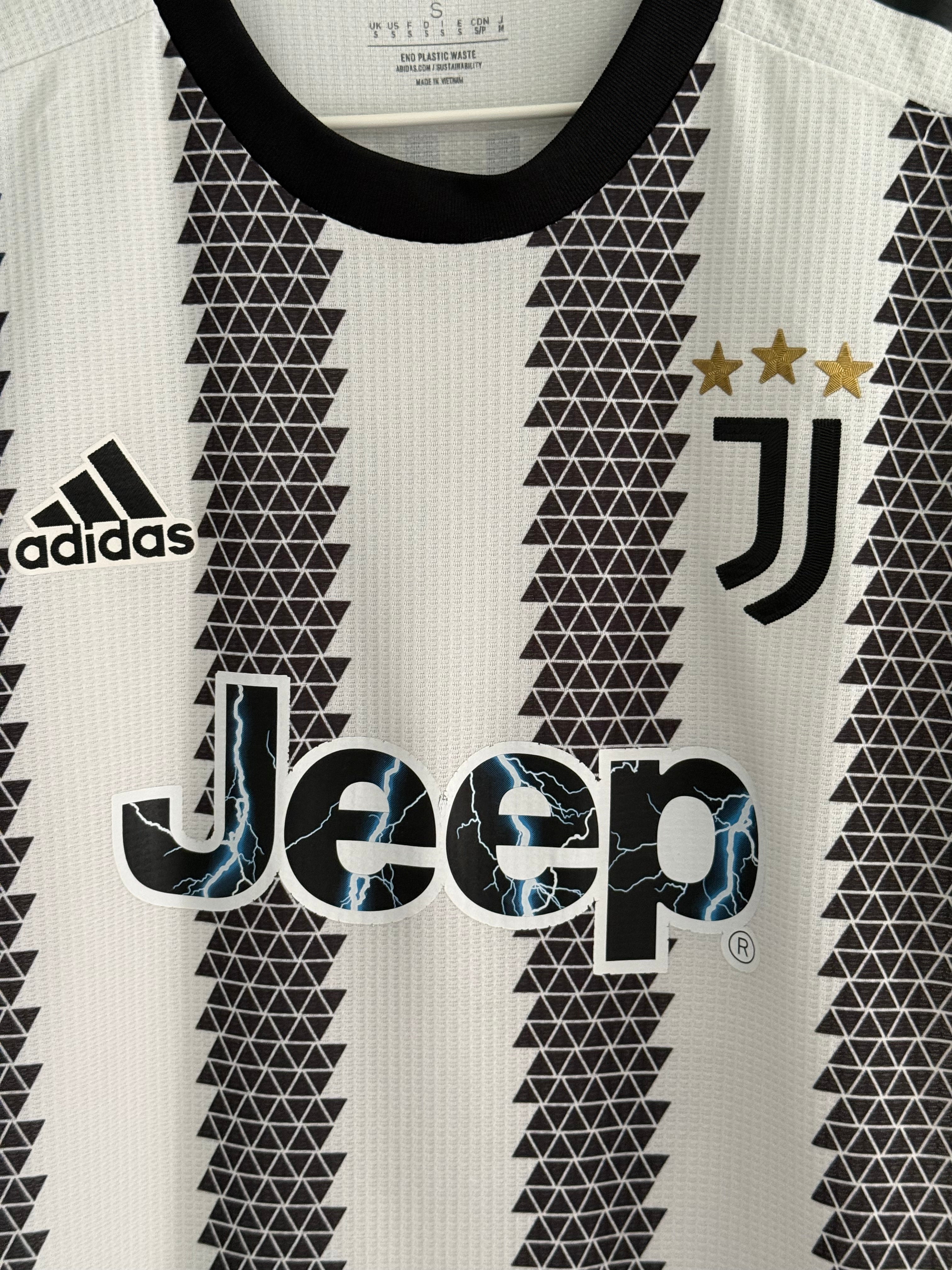Juventus 22/23 Home - #9 Vlahovic - S - 7/10
