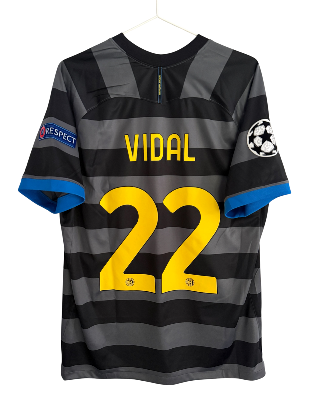 Inter 20/21 Third - #22 Vidal - L - 8/10