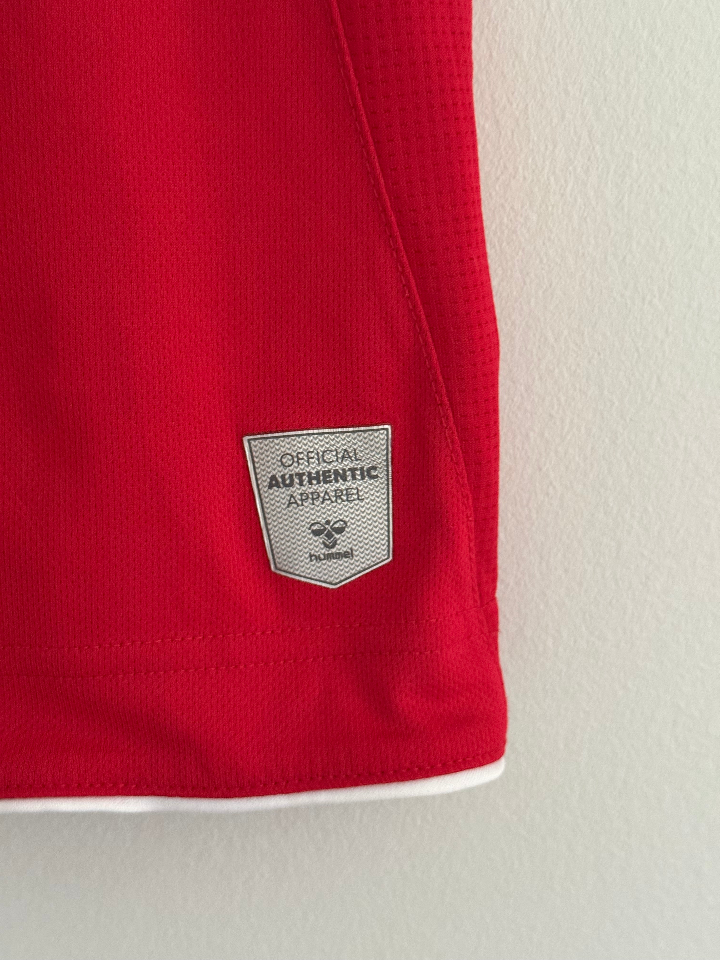 Denmark 2018 Home - #10 Eriksen - M - 9/10