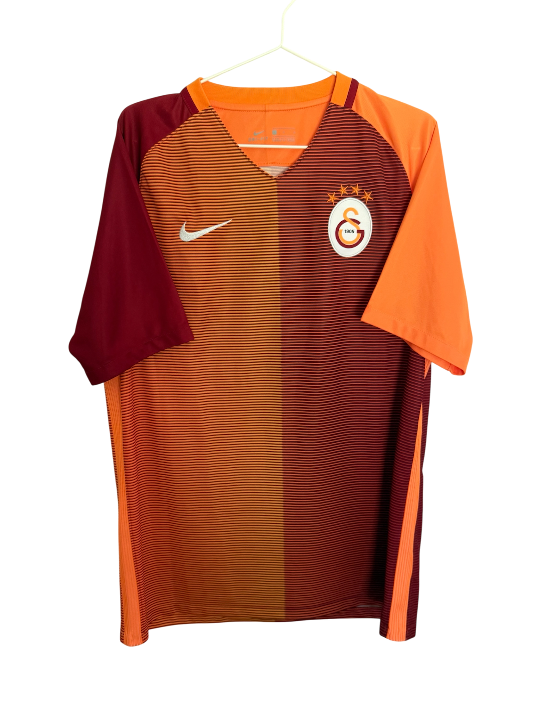 Galatasaray 16/17 Home - L - 9/10